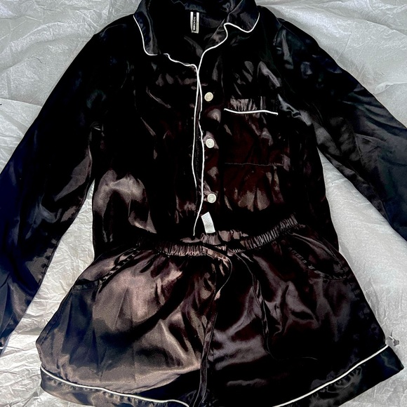 FASHIONNOVA PJS - Picture 1 of 2